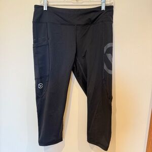 Virus Stay-Cool Compression Crop Pant - Black - L